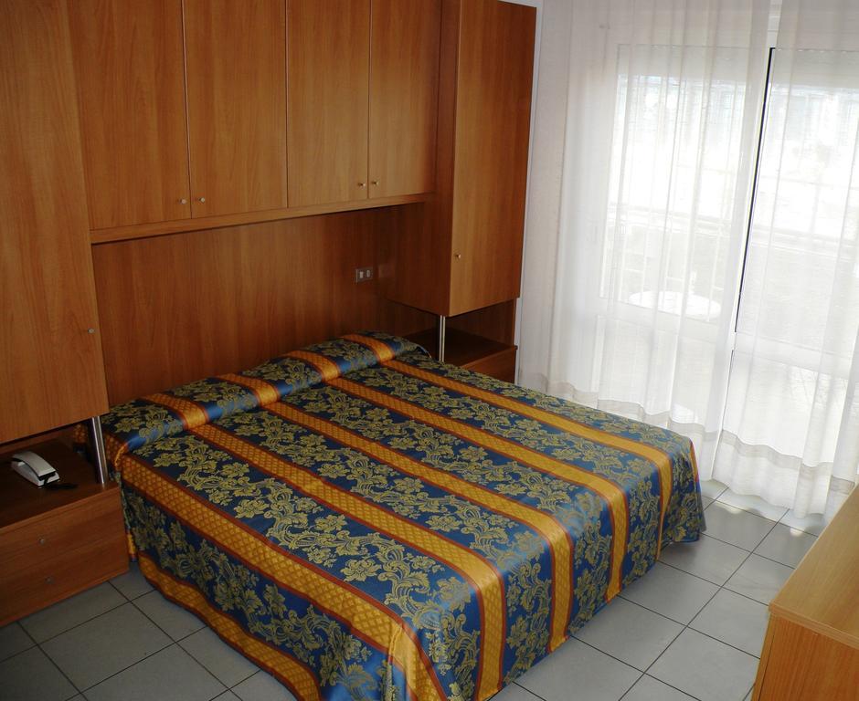 Pensione Villa Joli Lido di Jesolo Pokój zdjęcie